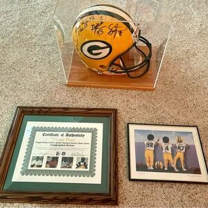 Green Bay Packers Autographed Helmet Display Case Bundle